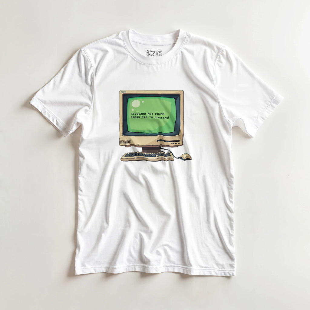 Het “Keyboard Not Found – Press F12 to Continue” T-shirt: pure nerd-meme in kledingvorm. Funny error shirt voor gamers, developers en kantoorwerkers.
