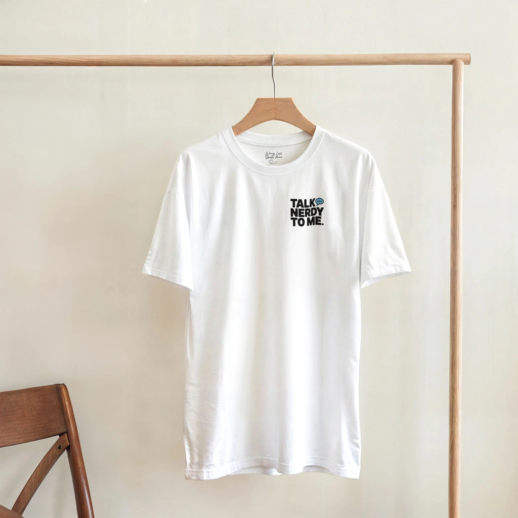 Talk nerdy to me nerd shirt Wit