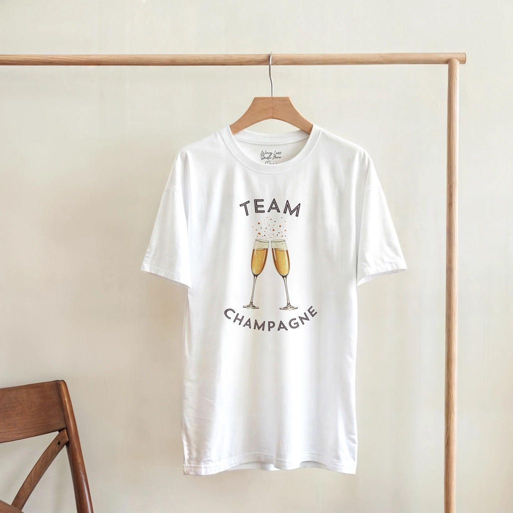 Team Champagne T-shirt - Funny Nieuwjaar Shirt | Smile Shirts
