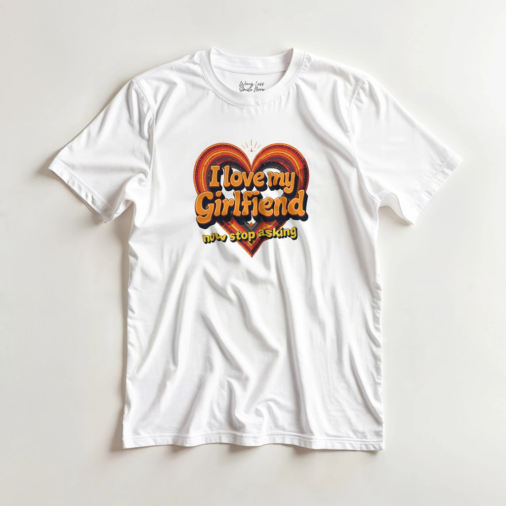 Vintage I Love My Girlfriend T-shirt in retro seventies stijl.