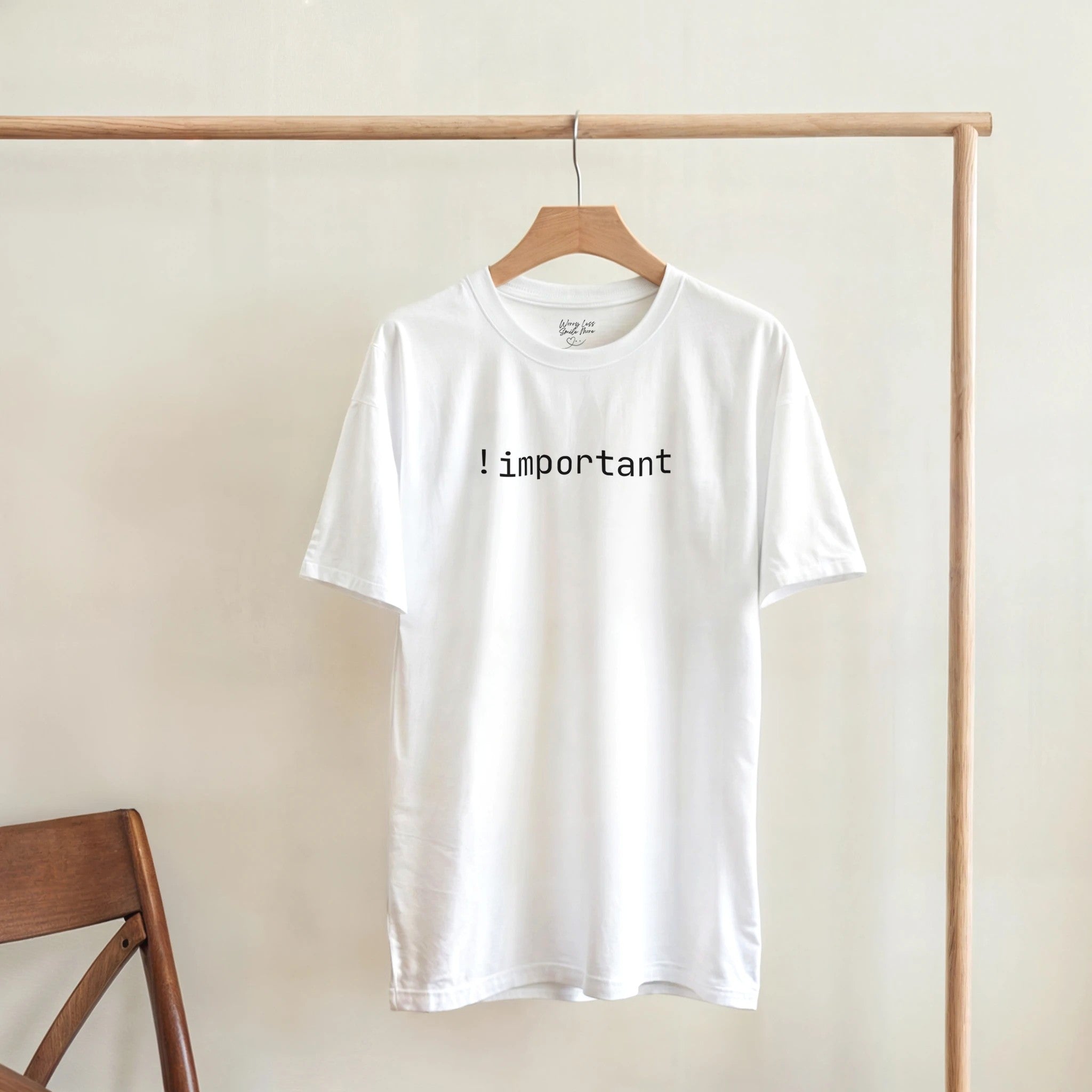 Wit !important shirt voor nerds en developers